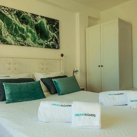 B20 - Sun And Pool Apartment ลากอส ภายนอก รูปภาพ