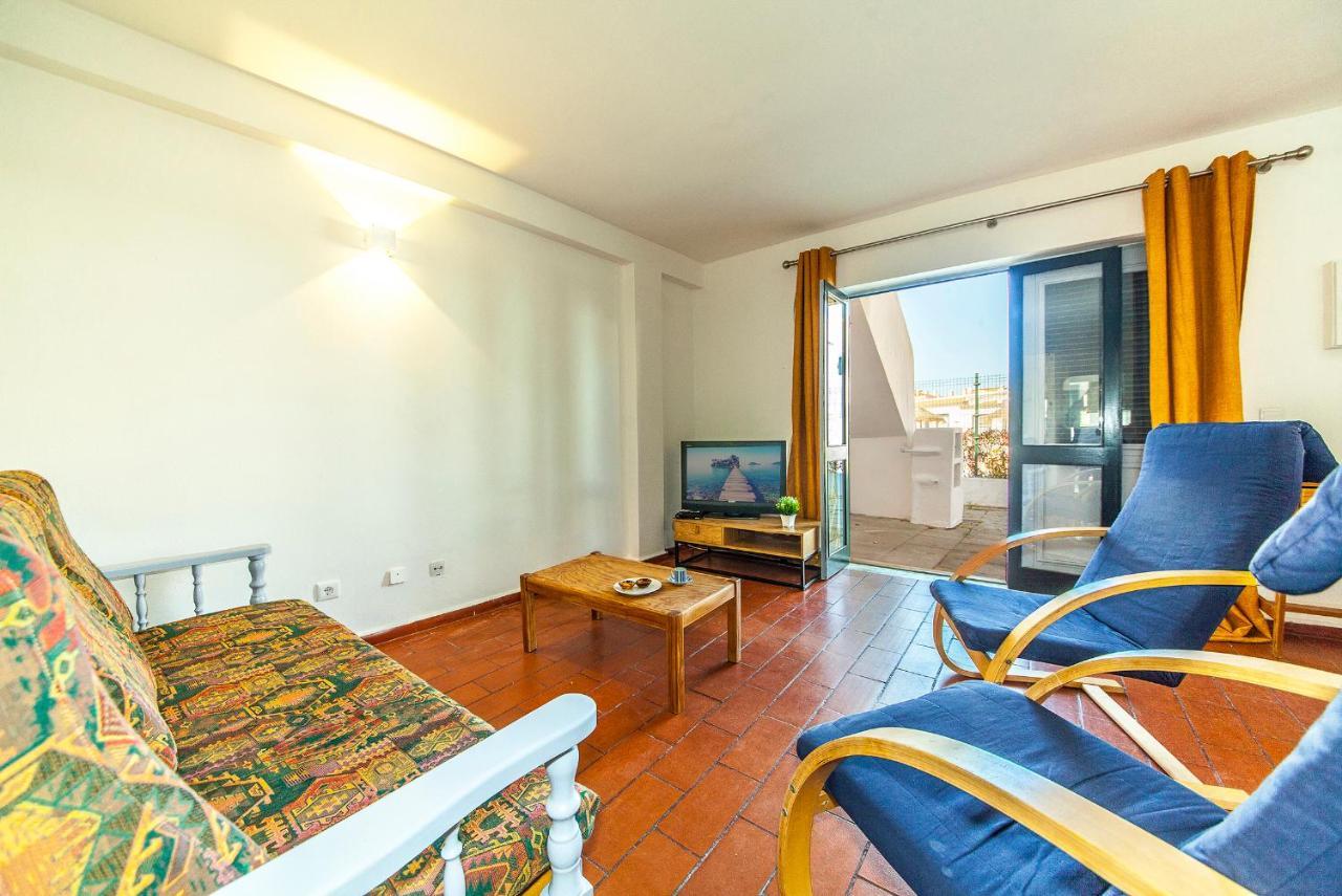 B20 - Sun And Pool Apartment ลากอส ภายนอก รูปภาพ